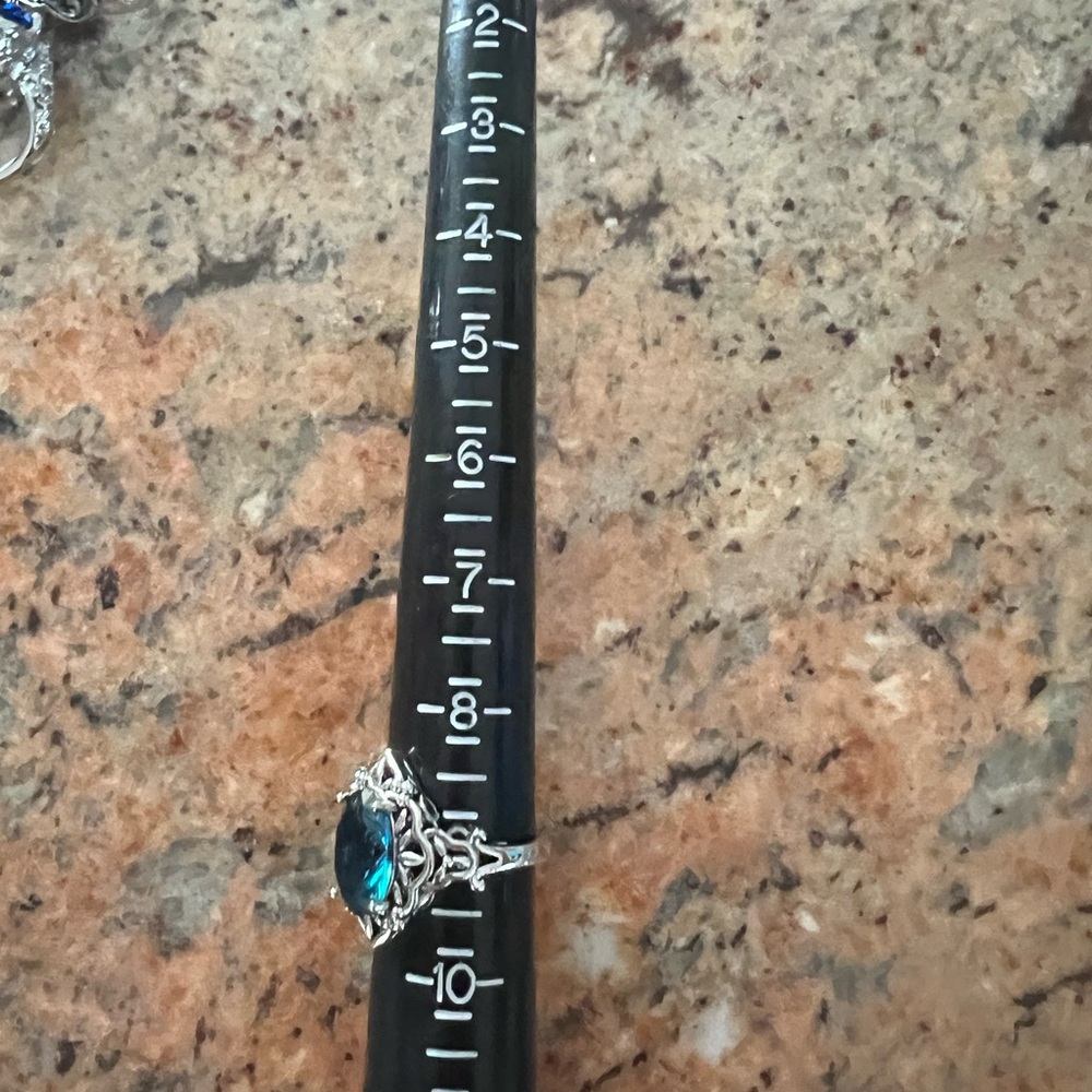 SHEIN Silver Statement Rings - Picture 4 of 6
